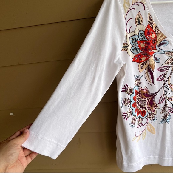 Chico's Floral Pima Everyday V-Neck Tee - Size M - Picture 3 of 10